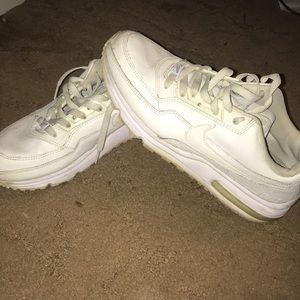 mens 9.5 nike air max’s white air maxs size 9.5